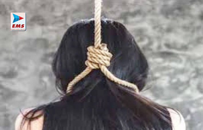 लव मैरिज के 4 साल बाद विवाहिता ने फांसी लगाई