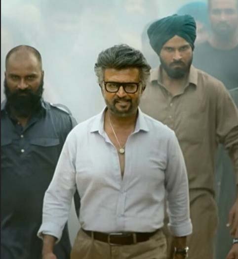 ‘वेट्टाइयां’ फिल्म सेट पर से रजनीकांत की एक नई झलक सामने आई